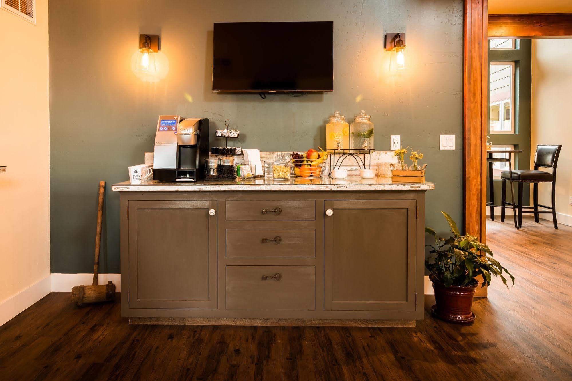 Rest, A Boutique Hotel Plymouth Bagian luar foto